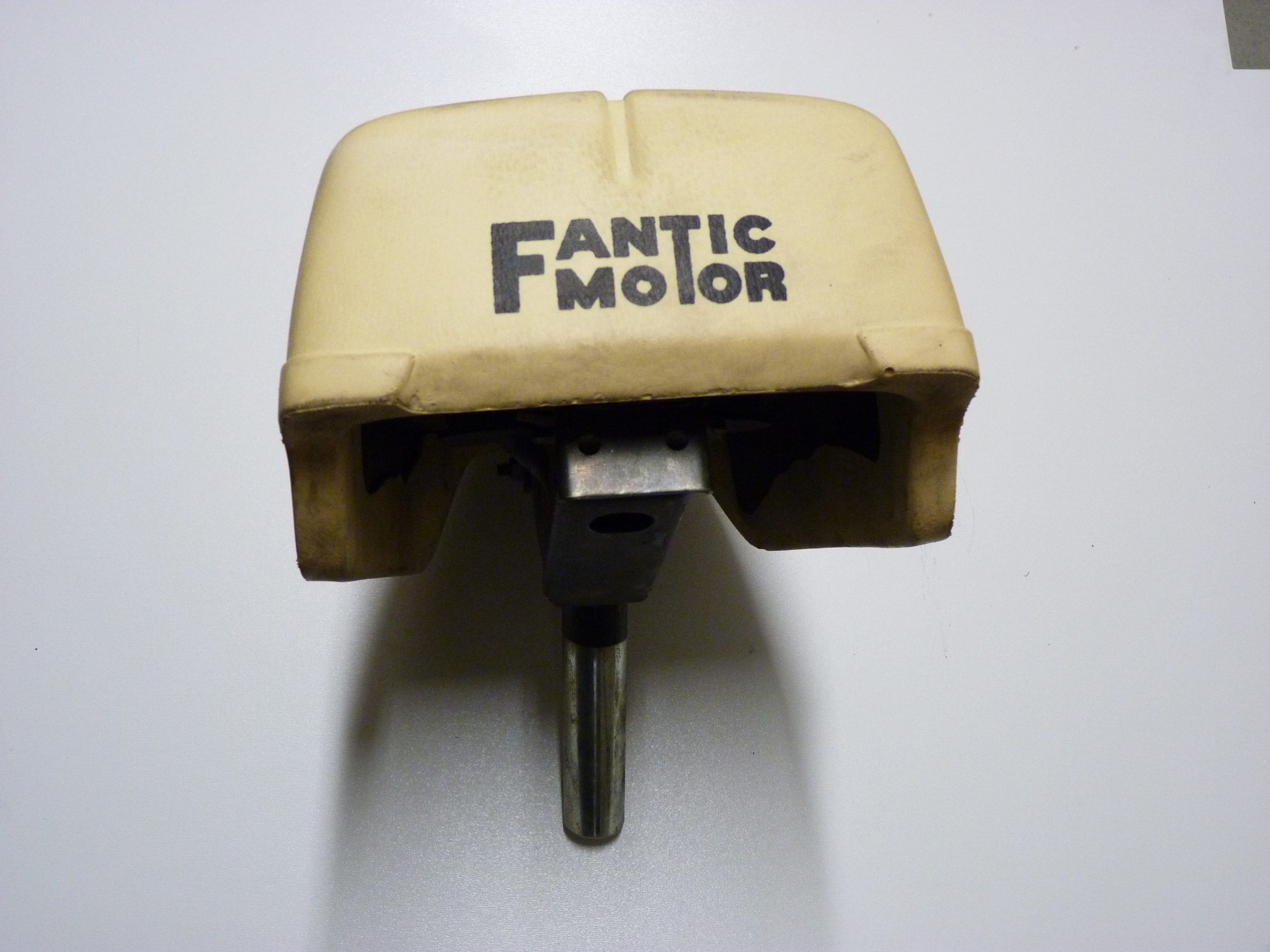 Fantic Issimo Sattel Weiss 287 / 288